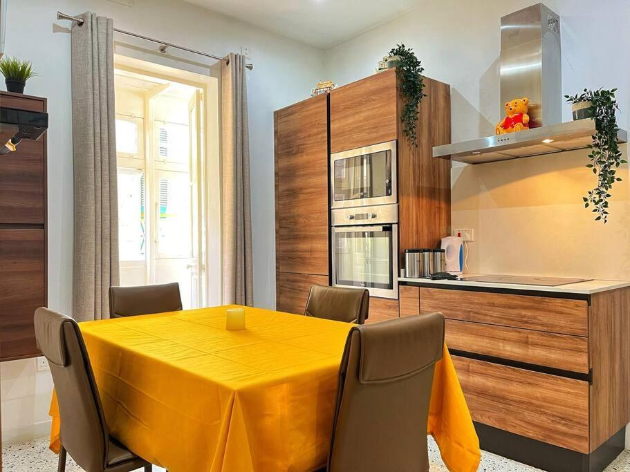 Heart Of Valletta - Apartment Экстерьер фото